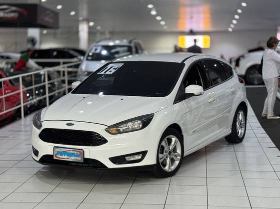 FORD FOCUS 2.0 SE PLUS 16V FLEX 4P POWERSHIFT